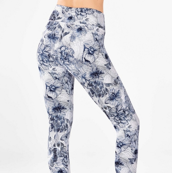 Fabletics Midrise Powerhold - Picture 2 of 5